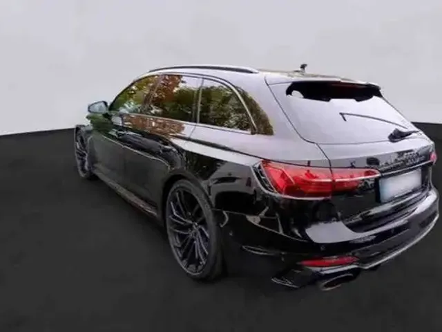Audi RS4