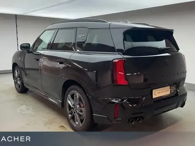 MINI John Cooper Works Countryman