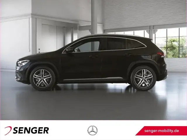 Mercedes-Benz GLA 220