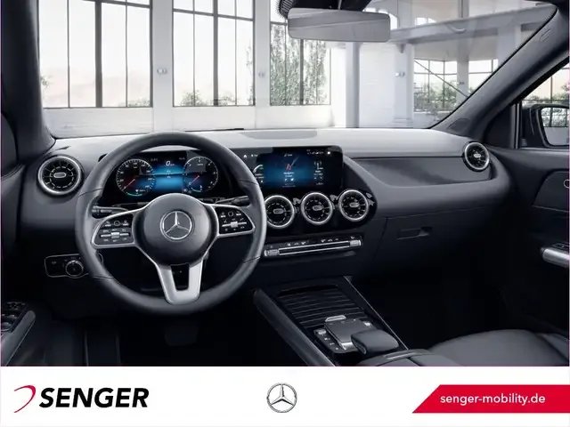 Mercedes-Benz GLA 220