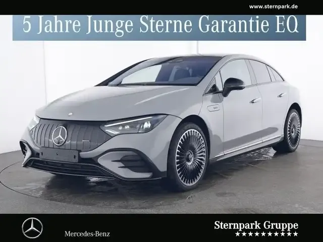 Mercedes-Benz EQE 43