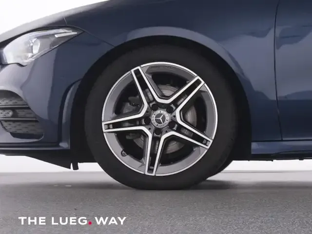 Mercedes-Benz CLA 200