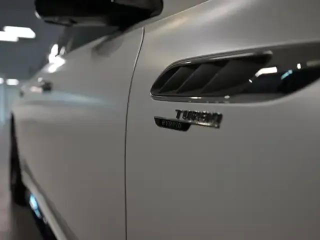 Mercedes-Benz E 53 AMG