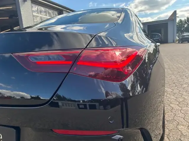Mercedes-Benz CLA 220