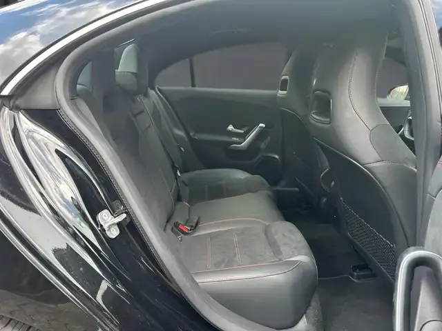 Mercedes-Benz CLA 220