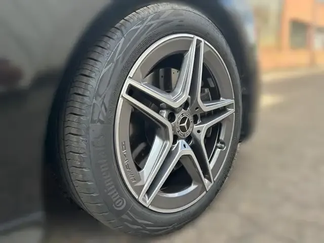 Mercedes-Benz CLA 220