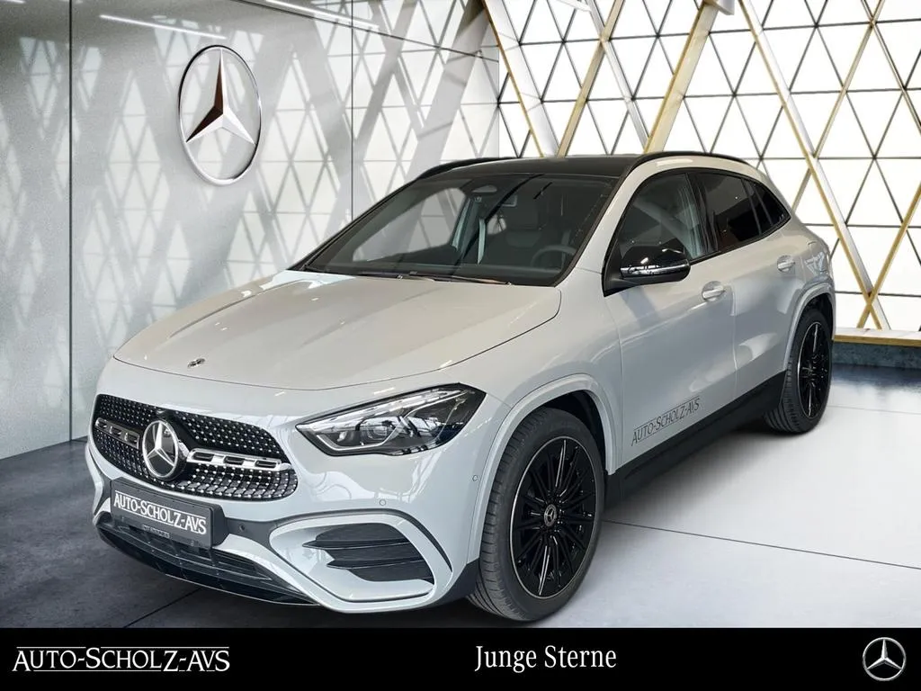 Mercedes-Benz GLA 200