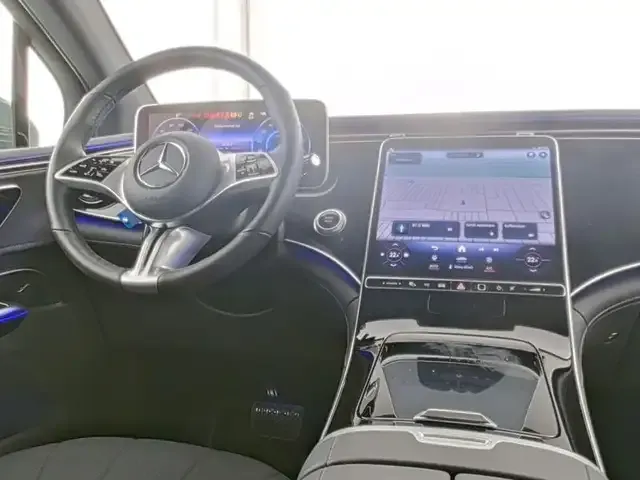 Mercedes-Benz EQE SUV