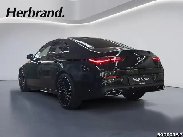 Mercedes-Benz CLA 200