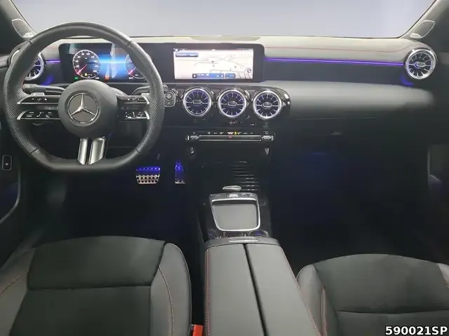 Mercedes-Benz CLA 200