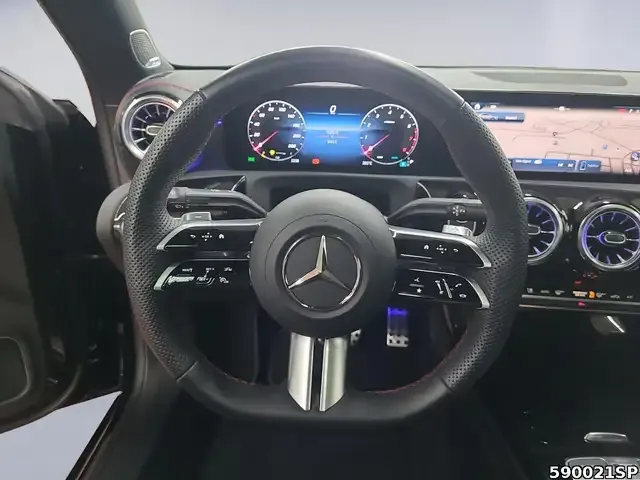 Mercedes-Benz CLA 200