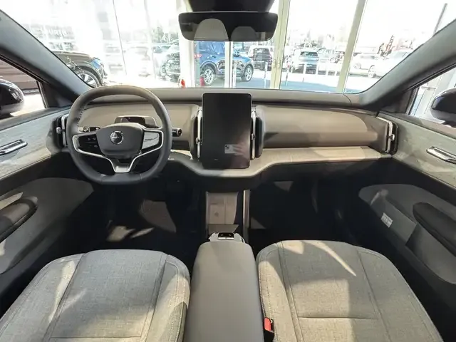 Volvo EX30