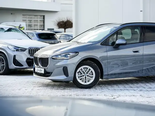 BMW 220