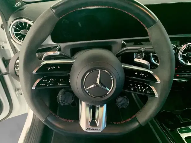 Mercedes-Benz A 45 AMG