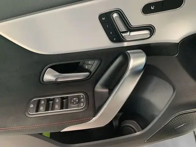 Mercedes-Benz A 45 AMG