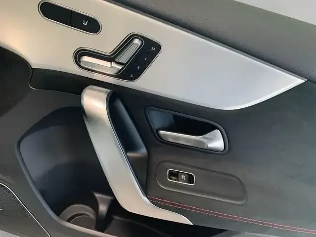 Mercedes-Benz A 45 AMG