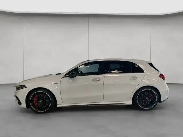 Mercedes-Benz A 45 AMG