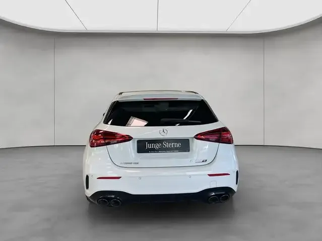 Mercedes-Benz A 45 AMG