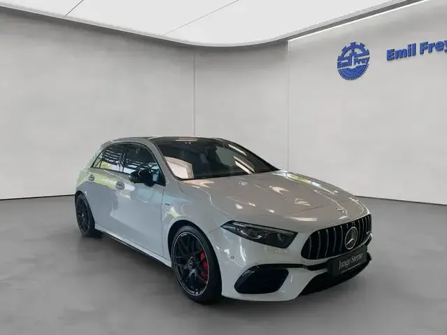 Mercedes-Benz A 45 AMG