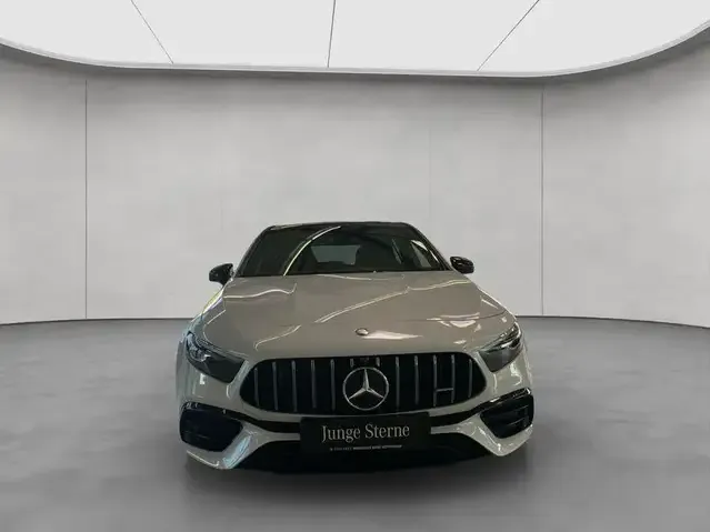 Mercedes-Benz A 45 AMG