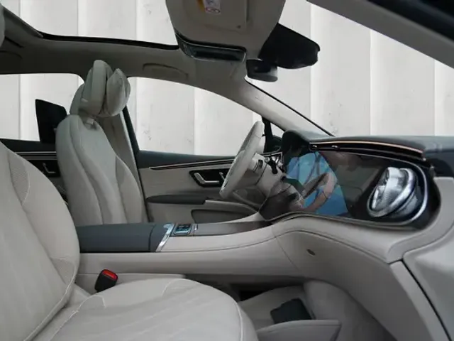 Mercedes-Benz EQS SUV