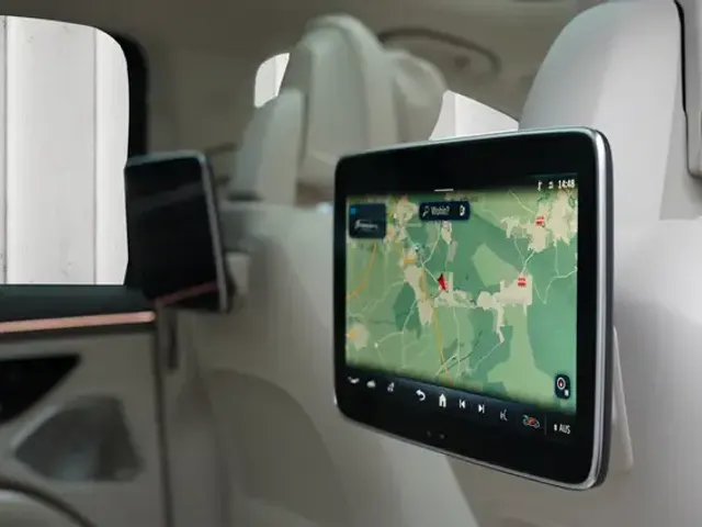 Mercedes-Benz EQS SUV