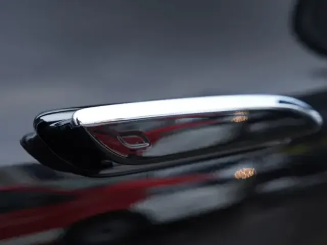 Mercedes-Benz EQS SUV