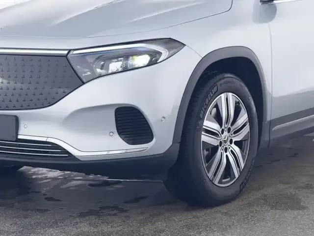 Mercedes-Benz EQA 300