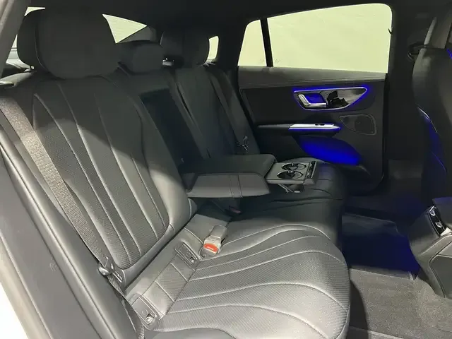 Mercedes-Benz EQE 300