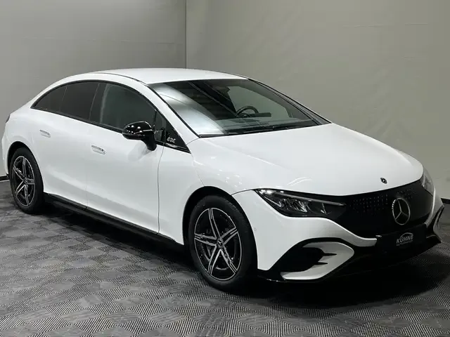 Mercedes-Benz EQE 300