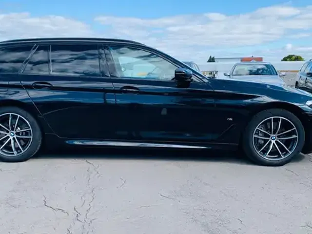 BMW 530