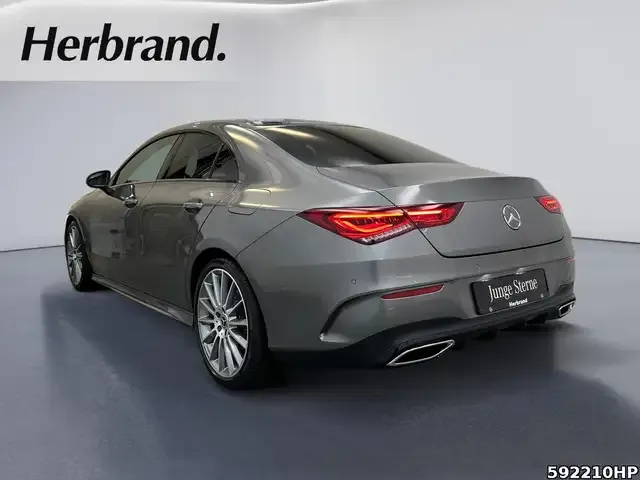 Mercedes-Benz CLA 200