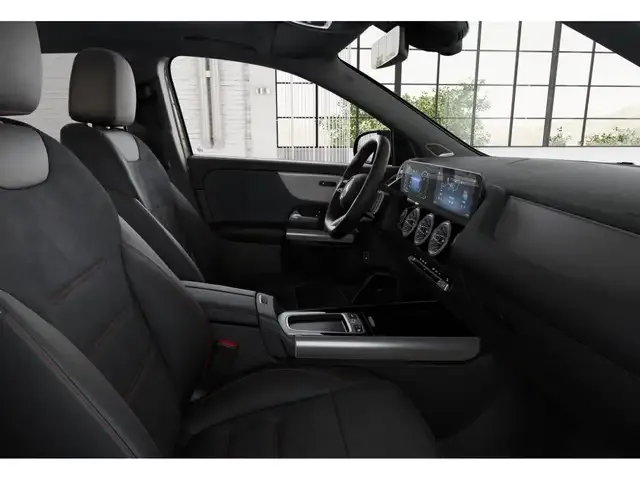 Mercedes-Benz GLA 220