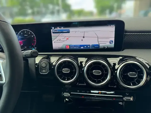 Mercedes-Benz A 180