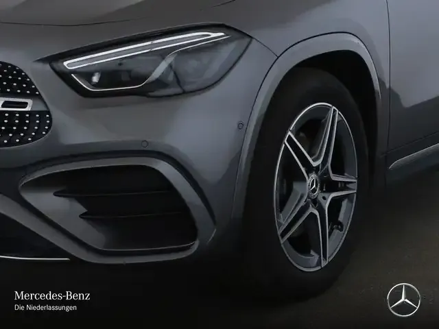 Mercedes-Benz GLA 220