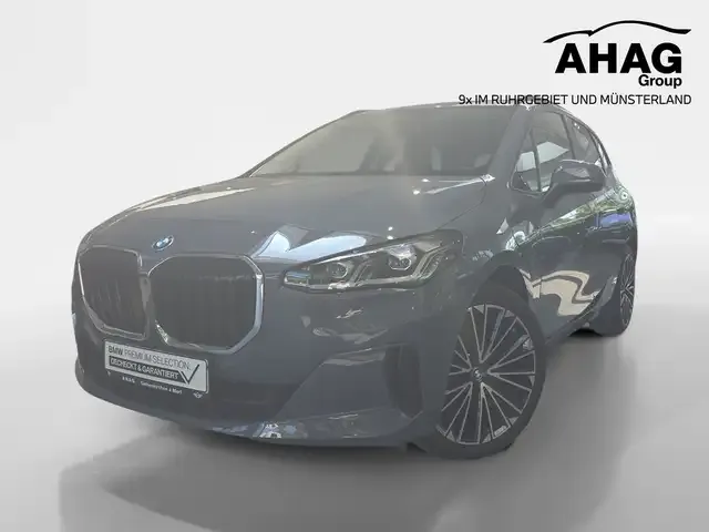 BMW 225