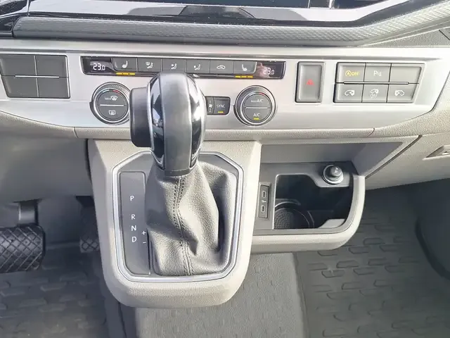Volkswagen T6.1 Caravelle