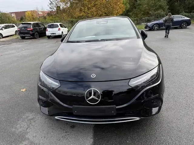 Mercedes-Benz EQE 300