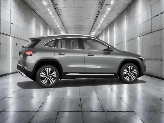 Mercedes-Benz GLA 200