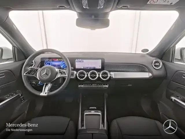 Mercedes-Benz EQB 300