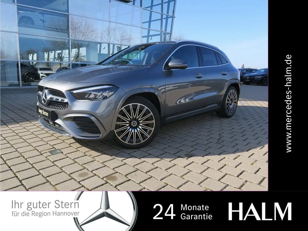 Mercedes-Benz GLA 220