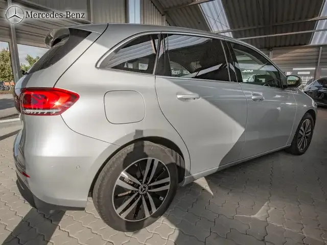 Mercedes-Benz B 250