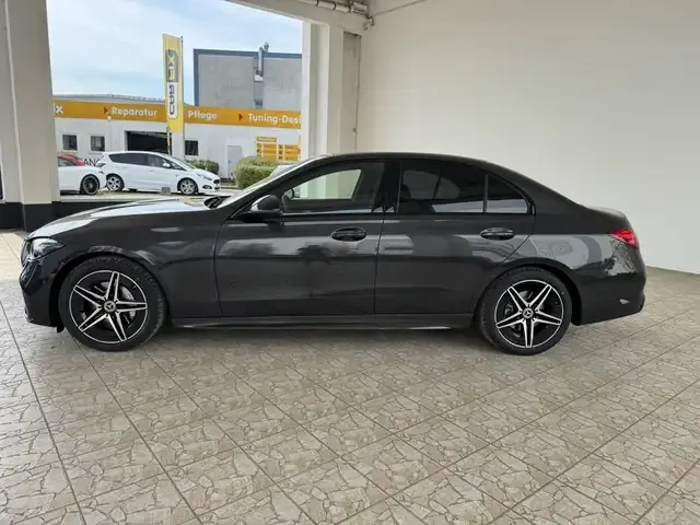 Mercedes-Benz C 220