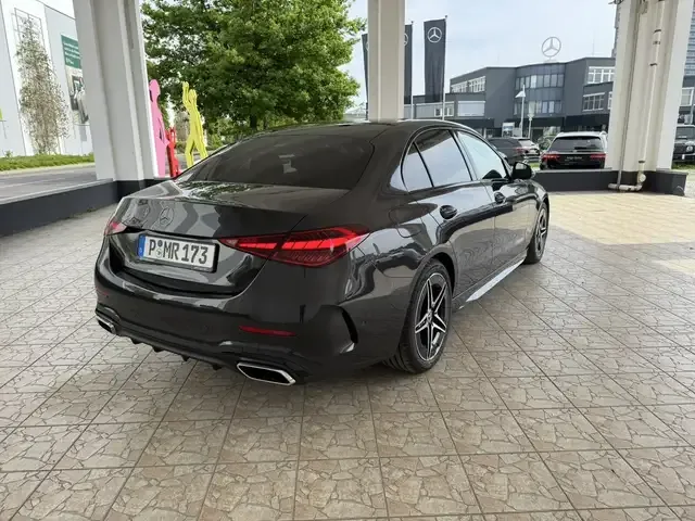 Mercedes-Benz C 220