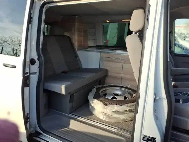 Volkswagen T6.1 California