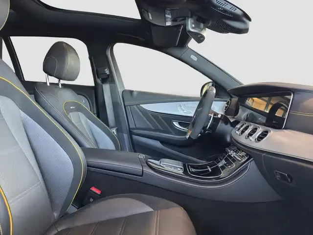 Mercedes-Benz E 63 AMG