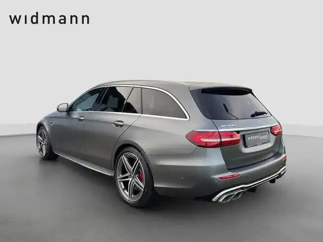 Mercedes-Benz E 63 AMG