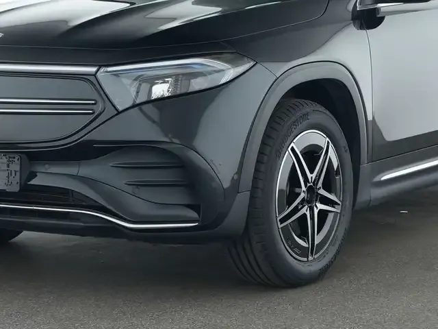 Mercedes-Benz EQB 250