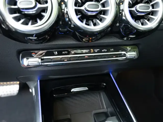 Mercedes-Benz GLB 250