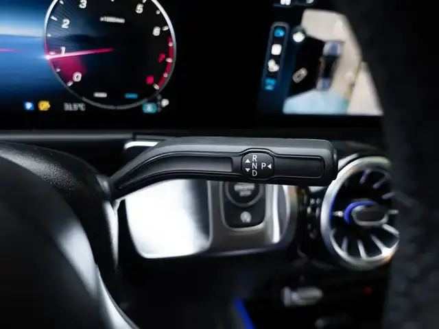 Mercedes-Benz GLB 250